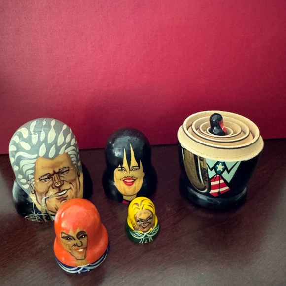 Bill Clinton Matryoshka Nesting Dolls inspired by Bill Clinton & Monica Lewinsky - Picture 7 of 7